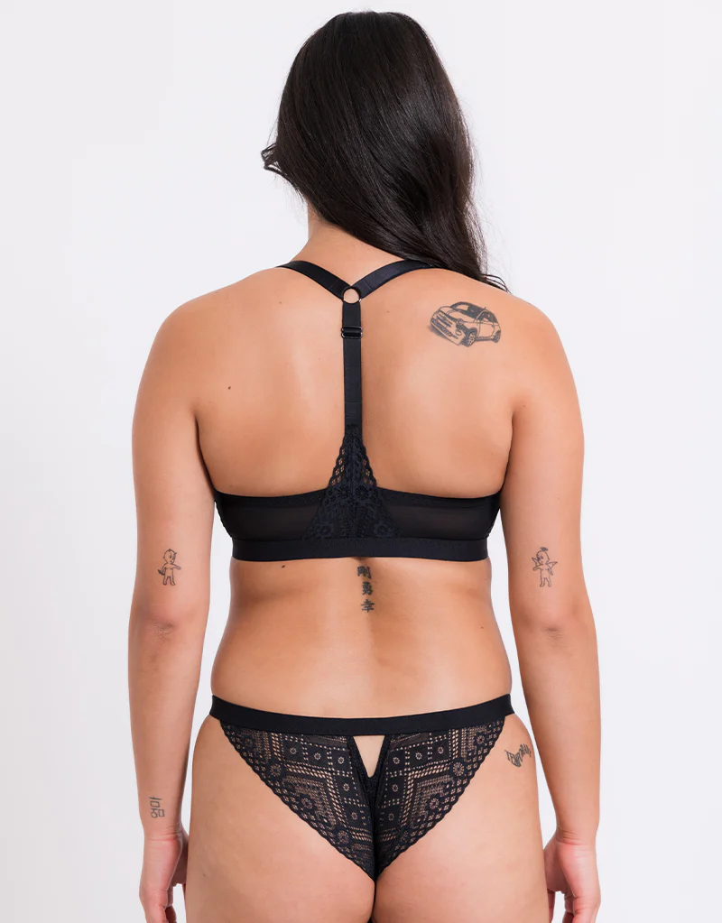 Curvy Kate Front and Centre Non-Wired Bralette Black - Image 7